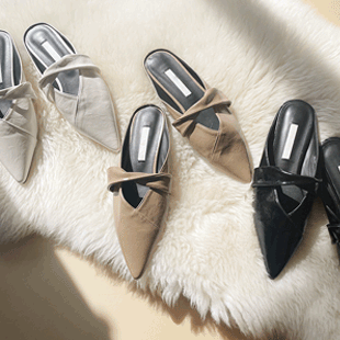 2488 Pointed Toe Flat Mules