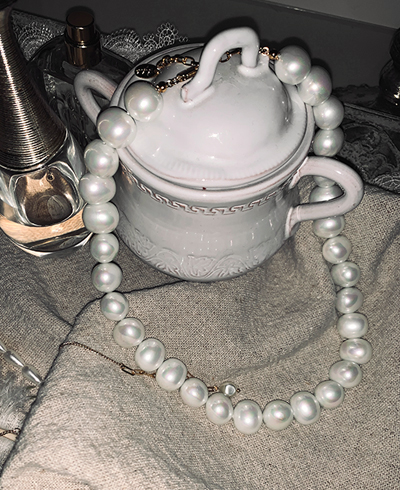 2827 Faux Pearl Necklace