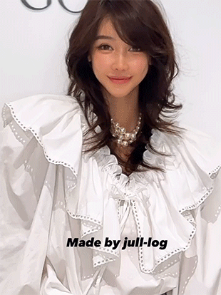 키슈크 카라러플블라우스