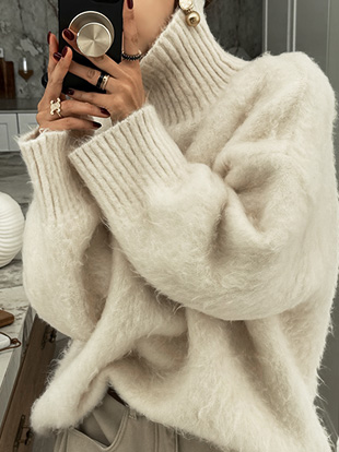 엔우브 폴라니트