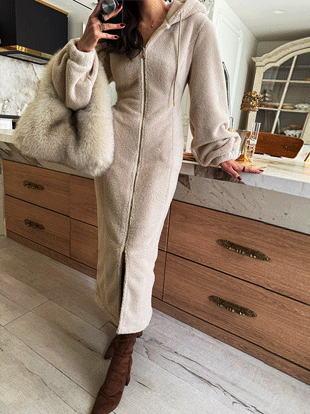 피반크 뽀글이후드집업원피스