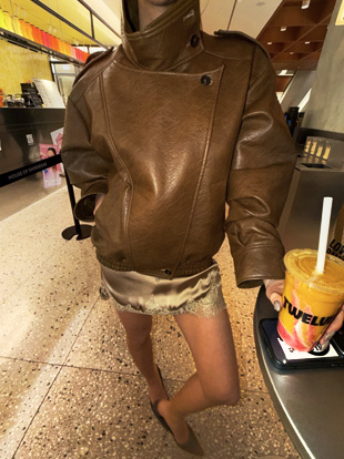 조디벨 레더점퍼