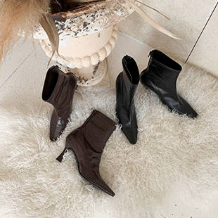 2262 Crocodile Ankle Boots